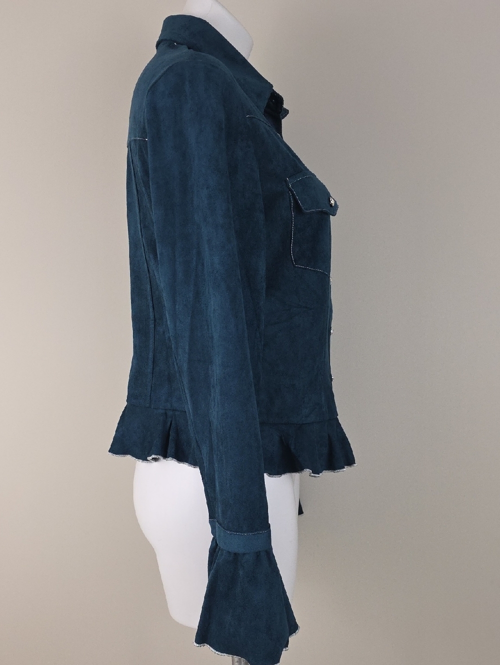 Oyrosy Western-Chic Boho Romantic Bell Sleeve Button Down Faux Suede Top. Size L - Picture 4 of 8